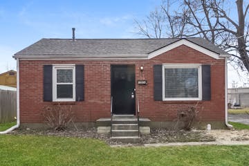 1504 Aletha Dr Louisville, KY 40219